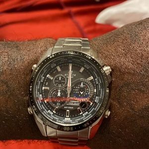Sliver dress watch